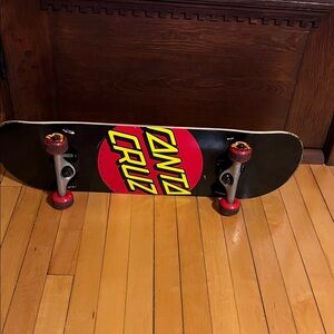 Santa Cruz Skateboard 🛹 Black and Red Deck